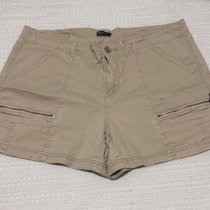 SuWomen's Tan Casual Shorts